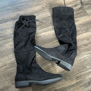 Knee high fall boots